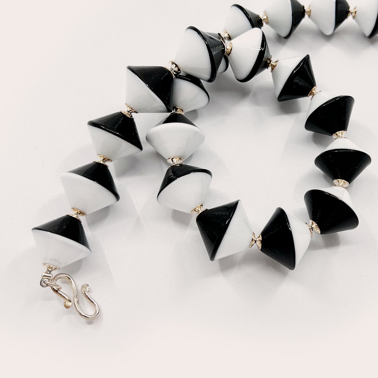 Black and White Bicone Necklace